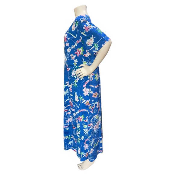 Blue Floral Print Long Batas - Picture 3 of 3